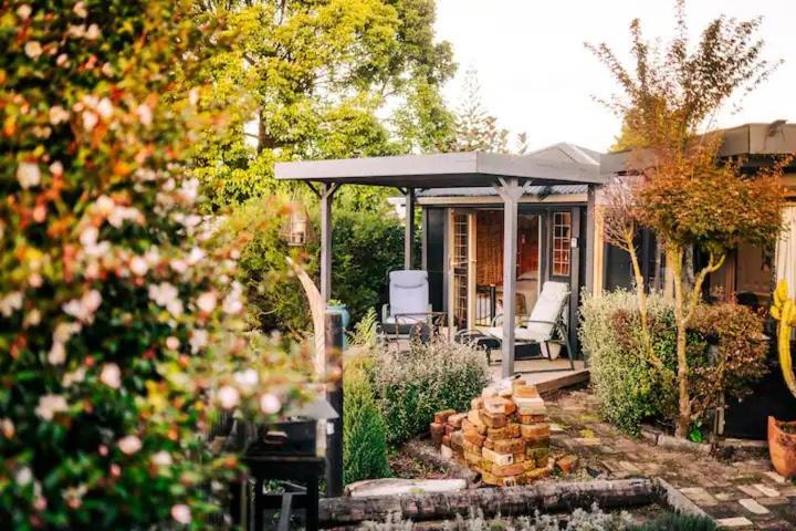 Starry Nights Cabin Fever Waikino Экстерьер фото