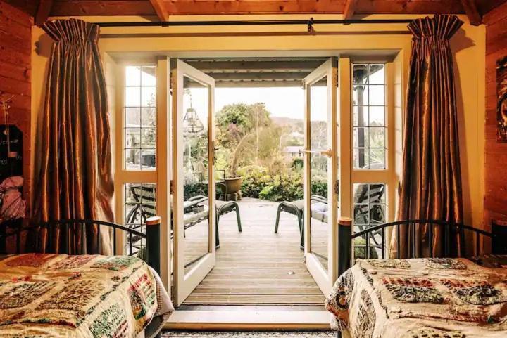Starry Nights Cabin Fever Waikino Экстерьер фото